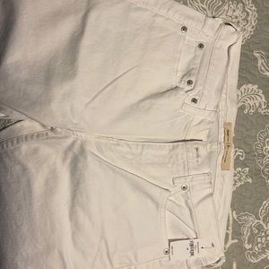 GAP sexy girlfriend white jeans